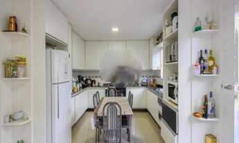 Imagem 2: SOBRADO A VENDA EM XAXIM ,CURITIBA, PROXIMO AO BIG E JACOMAR DA FRANCISCO DEROSSO. 306 M²