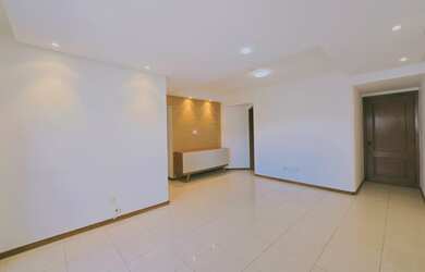 Imagem 2: Apartamento 3 Quartos com Suíte e Closet, Varanda e 2 Vagas