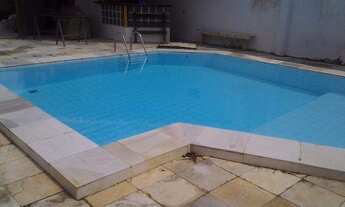 Imagem 3: 5 dormitórios, 4 suíte, 1 banheiros, 2 vagas na garagem