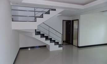 Imagem 3: 4 dormitórios, 4 suíte, 5 banheiro, 2 vagas na garagem