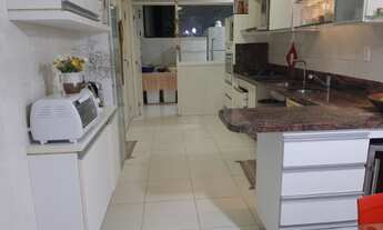 Imagem 7: 4 dormitórios, 2 suíte, 370000M² de Área Construída