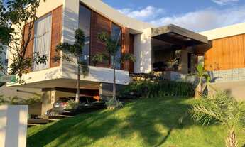 Imagem: 4 dormitórios, 4 suíte, 2 banheiro, 5