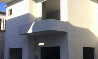 Imagem: 4 dormitórios, 2 vagas na garagem