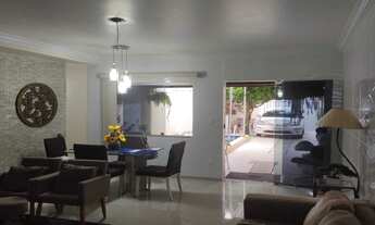 Imagem 2: 2 dormitórios, 2 suíte, 3 banheiro, 2 vagas na garagem, 153M² de Área Construída