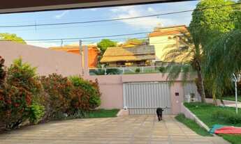 Imagem 7: 5 dormitórios, 4 suíte, 1 banheiros, 4 vagas na garagem