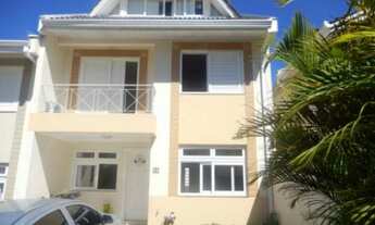 Imagem: ASSOBRADADA RESIDENCIAL em CURITIBA - PR