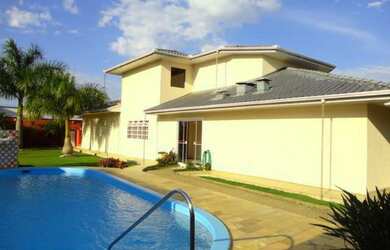 Imagem 4: Linda Casa com Piscina