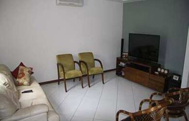 Imagem 5: Condominio portão do sol , logo na entrada