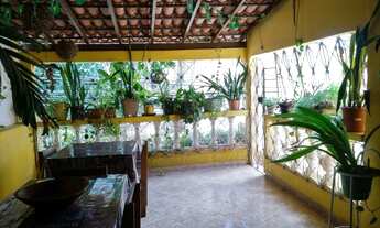 Imagem: VENDO CASA 1º ANDAR, 3 SUÍTES, EM ITAPUÃ