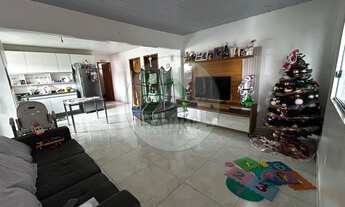 Imagem: Casa com 6 quartos a venda no bairro Aleixo