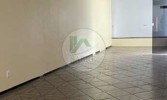 Imagem 2: Prédio com Salas comerciais a Venda no bairro Parque 10 Manaus