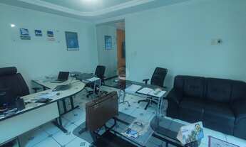 Imagem 5: Casa com quintal grande a venda no bairro Tarumã, Manaus