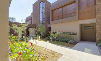 Imagem 5: Casa Flora, 4 dormitórios na Rua Regina Barra