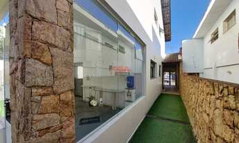 Imagem 2: Sobrado à venda em São Paulo-SP: 3 quartos, 1 suíte, 1 sala, 5 banheiros, 2 vagas, 213m² n