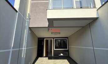 Imagem 1: Imperdível Sobrado à Venda no Jardim Jua, São Paulo-SP: , 3 Suítes, 1 Sala, 4 Banheiros, 2