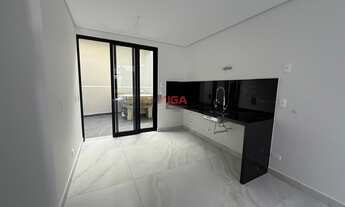 Imagem 4: Imperdível Sobrado à Venda no Jardim Jua, São Paulo-SP: , 3 Suítes, 1 Sala, 4 Banheiros, 2