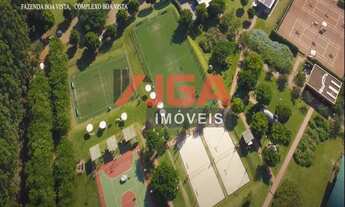 Imagem 2: Casa a Venda no Condominio Fazenda Boa Vista, Empreendimento de campo referência em todo o