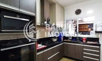 Imagem: Casa térrea repleta de armário planejados