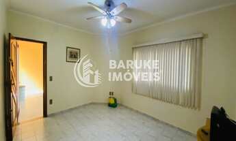 Imagem 6: Casa Térrea com Piscina e Espaço Gourmet, edícula para hospede ou escritório, no bairro Al