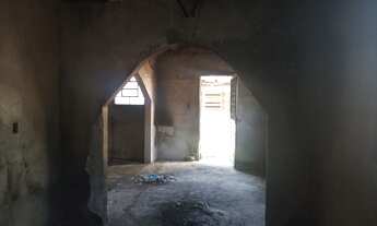 Imagem 5: 2 dormitórios, 1 banheiros, 1 vaga na garagem, 180M² de Área Construída, 180M² de Área Tot