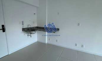 Imagem 4: Oportunidade Apartamento no Blue Barra Quarto e sala com 27m2