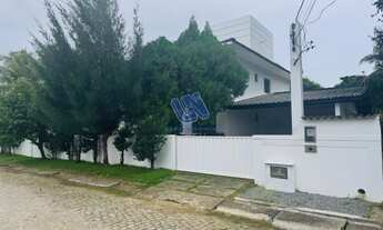 Imagem: Casa em condomínio com 4 suítes sendo