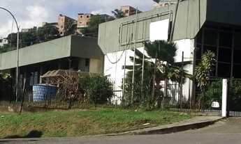 Imagem: Imóvel comercial na Avenida Barros Reis