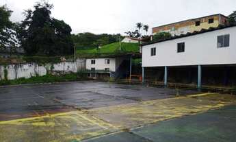 Imagem: Galpão com pátio 2.700m2 de área construida