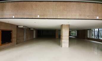 Imagem 2: Lojão terreo com 545m2 no Boulevard Financeiro no Caminho das Arvores