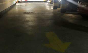 Imagem 6: Estacionamento 150 Vagas com 6.430m2. Loja com 450m2. Possibilidade p/ Clinica, Loja etc