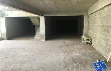 Imagem 5: Loja comercial 450m2 Próximo Shopping Itaigara com possibilidade para Clinica e Loja Comer