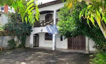 Imagem: Casa com 6 quartos sendo 2 suítes 586m2