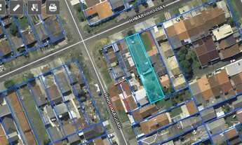 Imagem: Terreno à venda em Curitiba-PR, Bairro