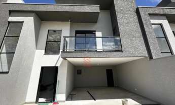 Imagem: Espetacular Sobrado à Venda em Curitiba-PR