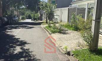 Imagem 4: Sobrado à venda em Curitiba-PR, Campo Comprido: 3 quartos, 1 suíte, 1 sala, 2 banheiros, 1