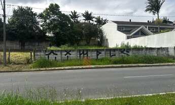 Imagem 3: Terreno à venda em Curitiba-PR, no bairro Tarumã, com 606,10 m² de área. Venha conferir!