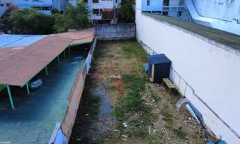 Imagem 2: Terreno à venda em Curitiba-PR, no Bom Retiro, com 670m² de área com projeto aprovado para