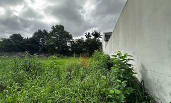 Imagem 7: Terreno à venda em Curitiba-PR, no bairro Tarumã, com 606,10 m² de área. Venha conferir!