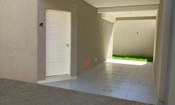 Imagem 2: Imperdível Sobrado à Venda em Santa Felicidade, Curitiba-PR: 3 Quartos, 1 Suíte, 2 Salas