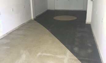 Imagem 4: PRÉDIO COMERCIAL COM 2500m² DE ÁREA CONSTRUÍDA PARA LOCAÇÃO OU VENDA EM ARMAÇÃO!