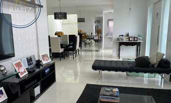 Imagem 4: CASA DE 3 ANDARES, 4/4 SENDO 2 SUÍTES, COM 536,76m² DE ÁREA CONTRUÍDA LOCALIZADA EM ABRANT