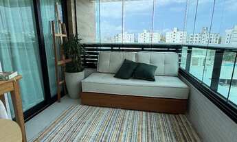 Imagem 7: APARTAMENTO QUARTO E SALA COM VARANDA INTEGRADA FINAMENTE DECORADO NO PALAZZO RIO VERMELHO