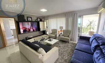 Imagem 2: Apartamento Hemisphere 360 com 3 suítes com sala ampliada e vista mar finamente decorado e