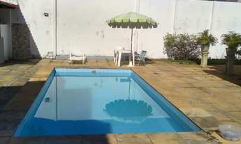 Imagem 2: CASA NO ITAIGARA COM 5/4 E 2 SUÍTES, TERRENO COM ÁREA DE 600M2, OPORTUNIDADE!