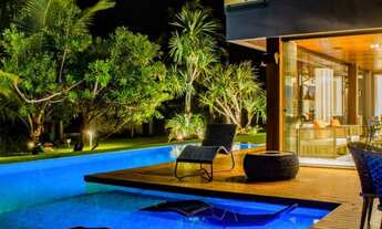 Imagem 5: CASA COM 5 SUÍTES FINAMENTE DECORADA A VENDA EM PRAIA DO FORTE NO CONDOMÍNIO JACARANDÁS. C