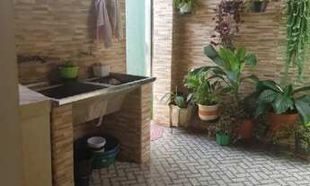 Imagem: CASA com edícula e vaga para caminhão