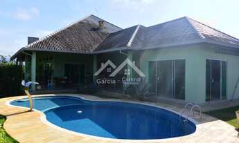 Imagem: Sobrado em Peruíbe em Bougainville