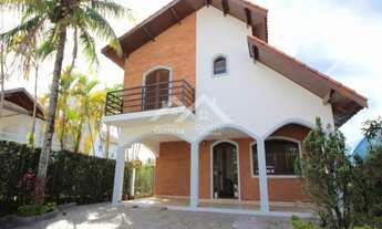 Imagem: Sobrado em Peruíbe em Bougainville