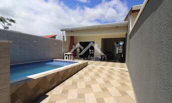 Imagem: Casa em Peruíbe com 2 quartos e área de