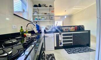 Imagem 4: Casa com piscina em Peruíbe